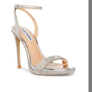 NWOT Steve Madden strappy Stiletto heel sandal